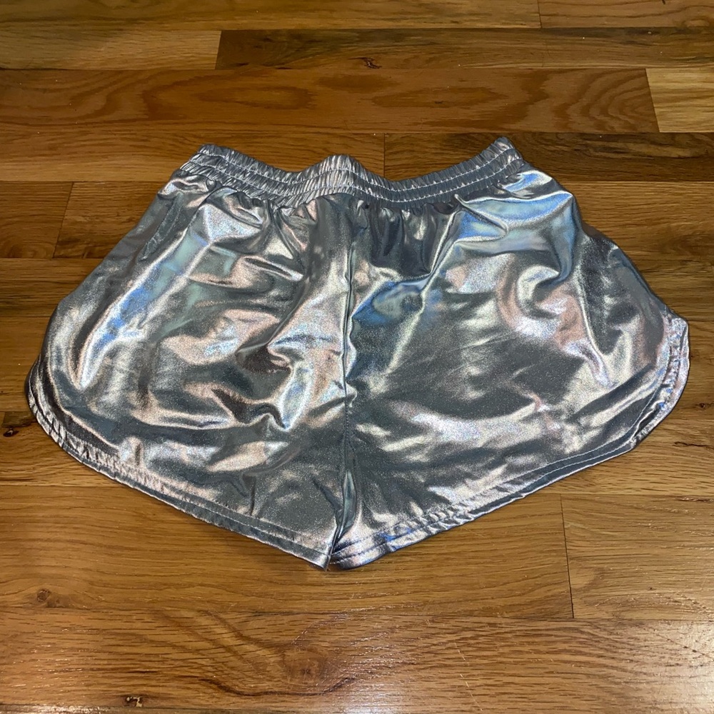 Silver shorts - Picture 2 of 2